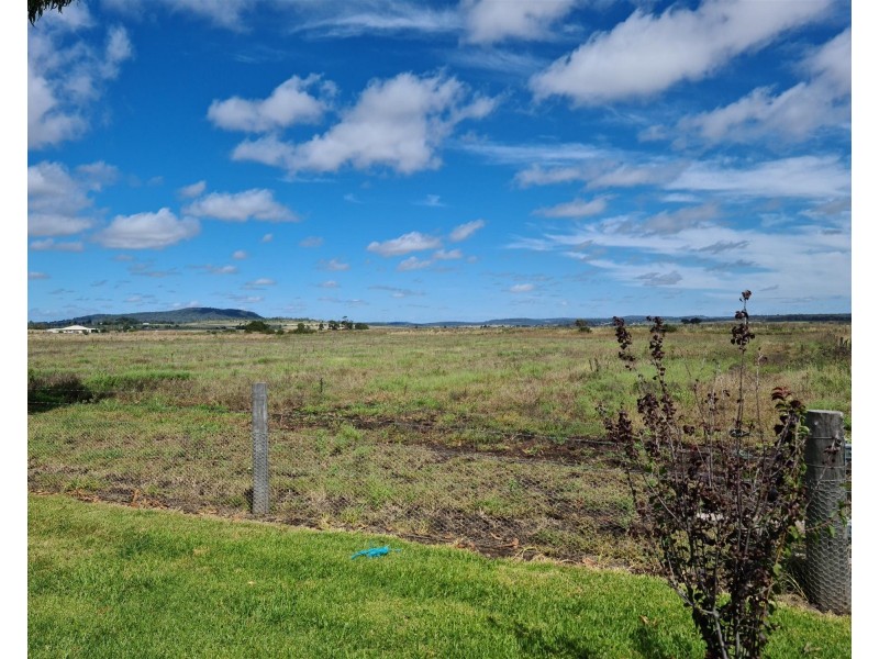 49 Quarry Road, Cambooya QLD 4358