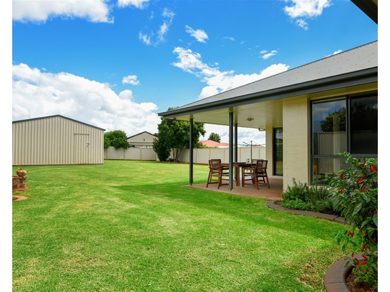 43 Polzin Road, Highfields QLD 4352