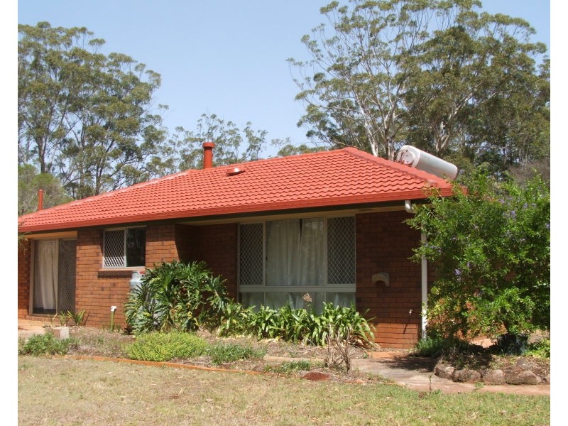 12 Mogg Road, Hampton QLD 4352