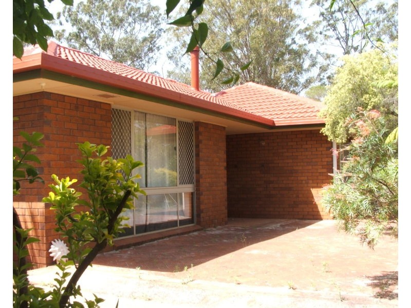 12 Mogg Road, Hampton QLD 4352
