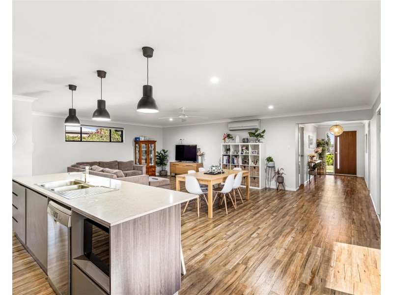 33 Lilly Avenue, Cawdor QLD 4352