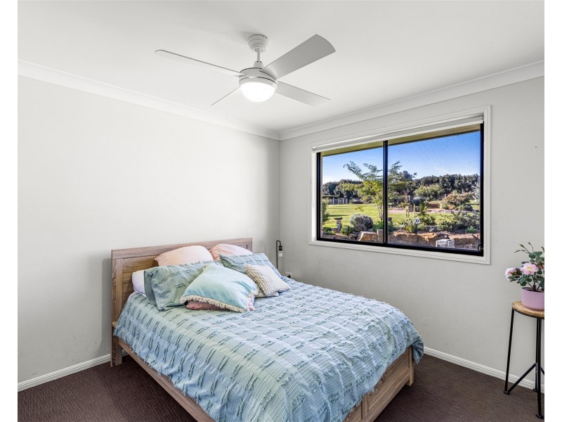 33 Lilly Avenue, Cawdor QLD 4352