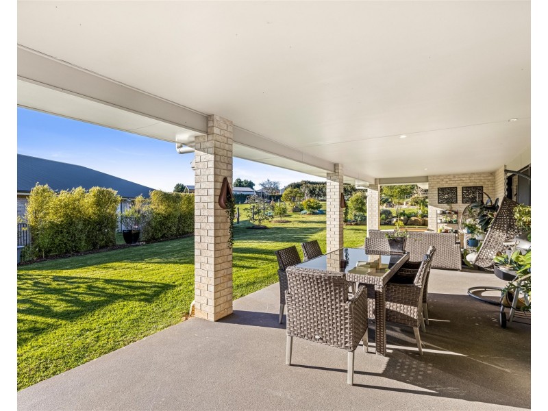 33 Lilly Avenue, Cawdor QLD 4352