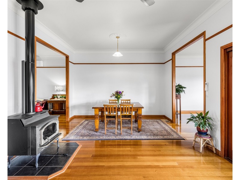 5 Whispering Pines Drive, Highfields QLD 4352