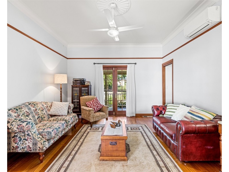 5 Whispering Pines Drive, Highfields QLD 4352