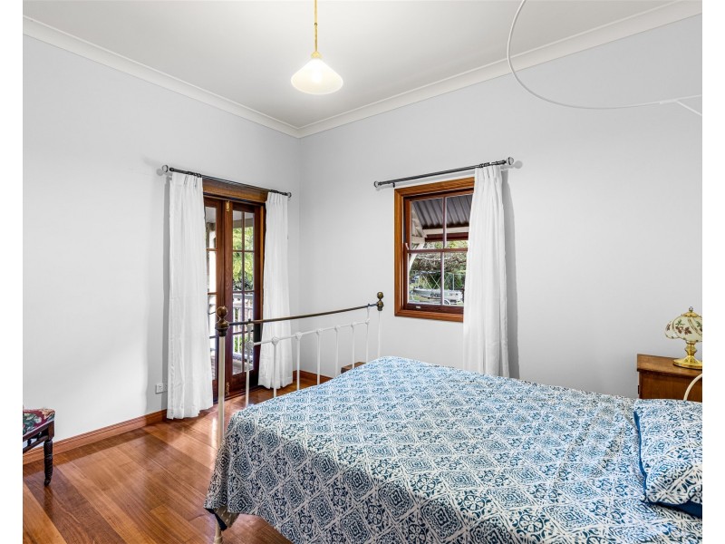 5 Whispering Pines Drive, Highfields QLD 4352