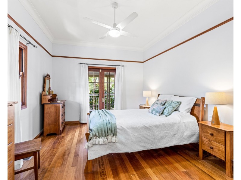 5 Whispering Pines Drive, Highfields QLD 4352