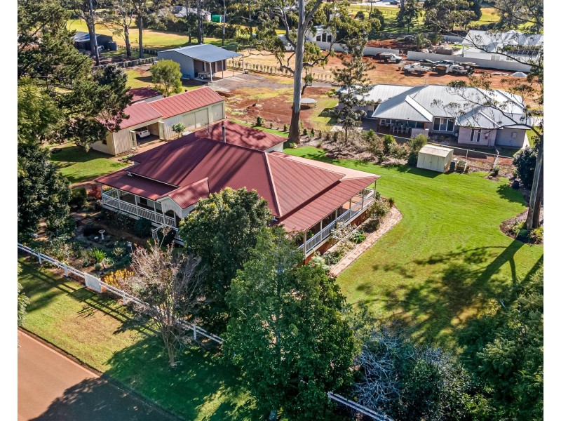 5 Whispering Pines Drive, Highfields QLD 4352