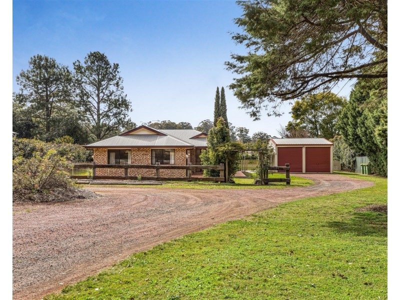 42 Highfields Road, Highfields QLD 4352