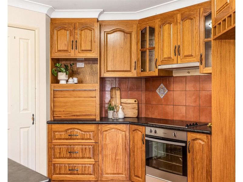 42 Highfields Road, Highfields QLD 4352