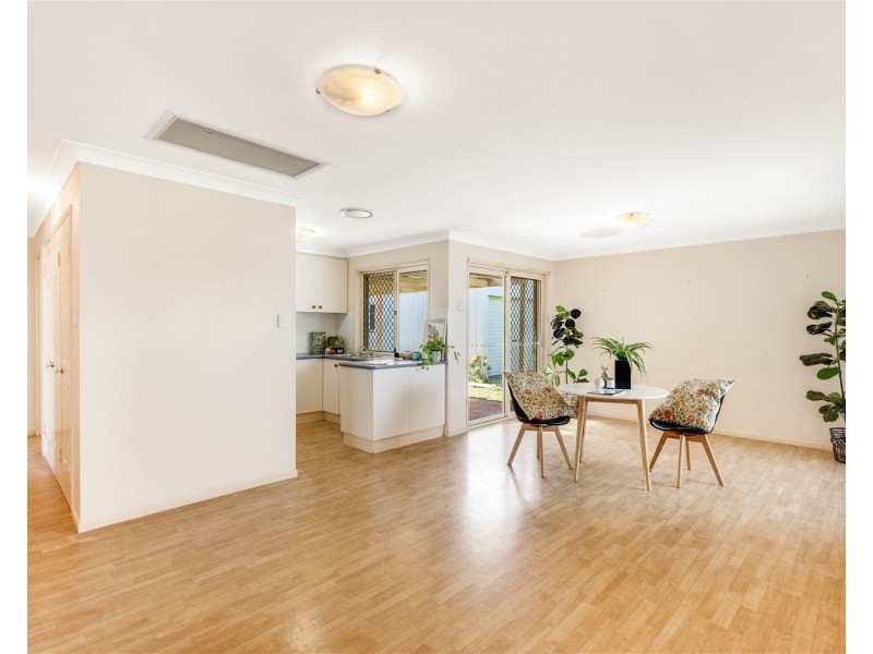25 Biscay  Crescent, Glenvale QLD 4350