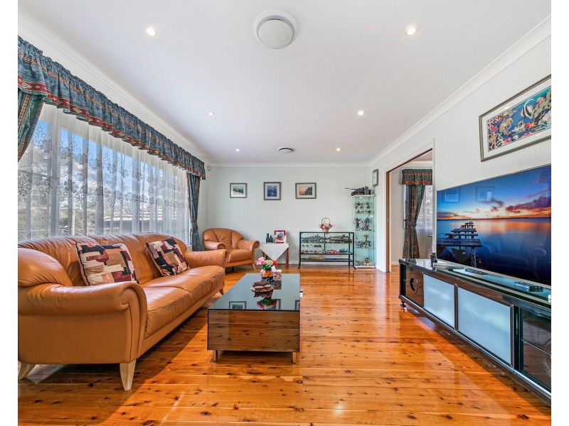 23 Rondela Rondelay Drive, Castle Hill NSW 2154