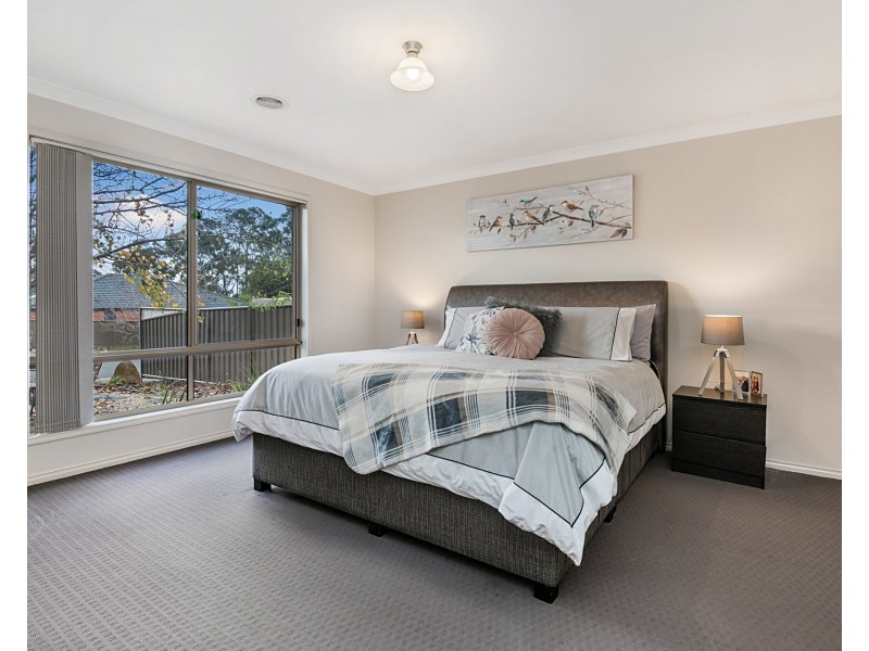 3 Soldatos Drive, Golden Square VIC 3555