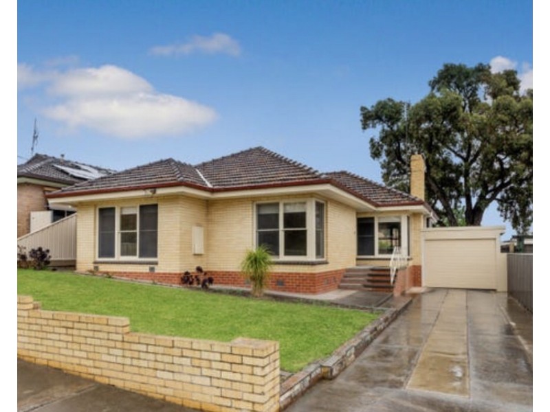 6 Woods Street, Kennington VIC 3550