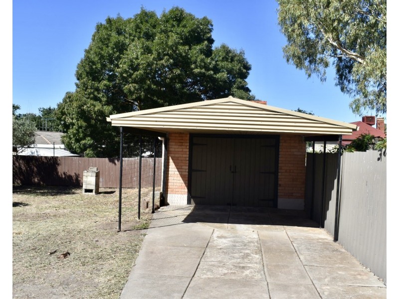 152 Eaglehawk Road, Long Gully VIC 3550
