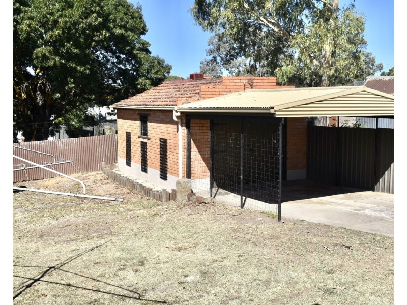 152 Eaglehawk Road, Long Gully VIC 3550