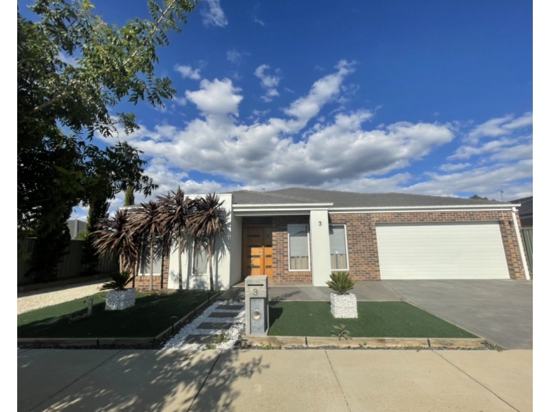 3 Cloverfields Crescent, Epsom VIC 3551