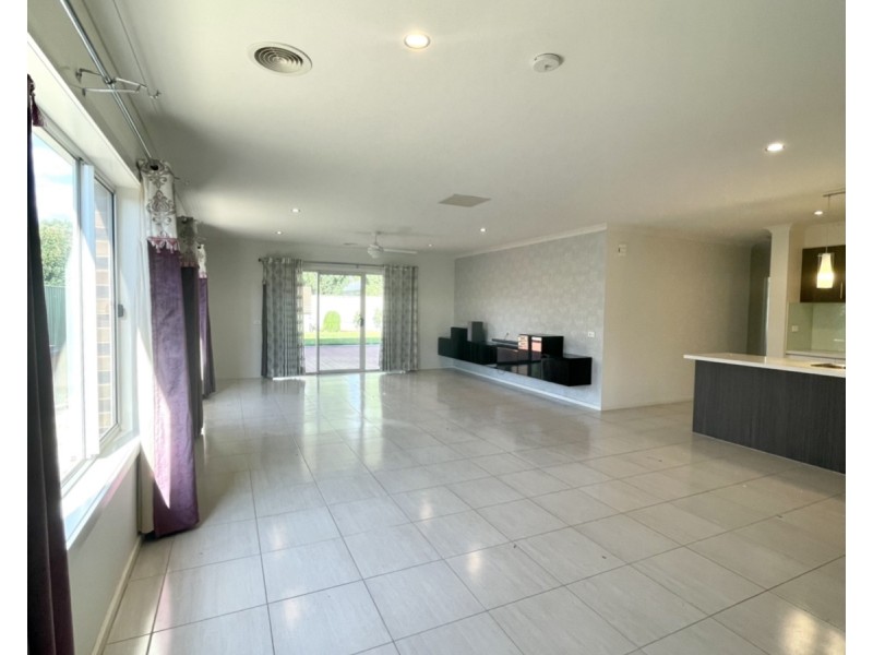 3 Cloverfields Crescent, Epsom VIC 3551