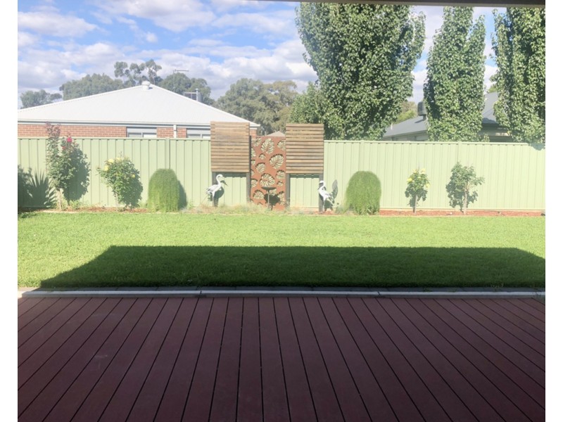 3 Cloverfields Crescent, Epsom VIC 3551