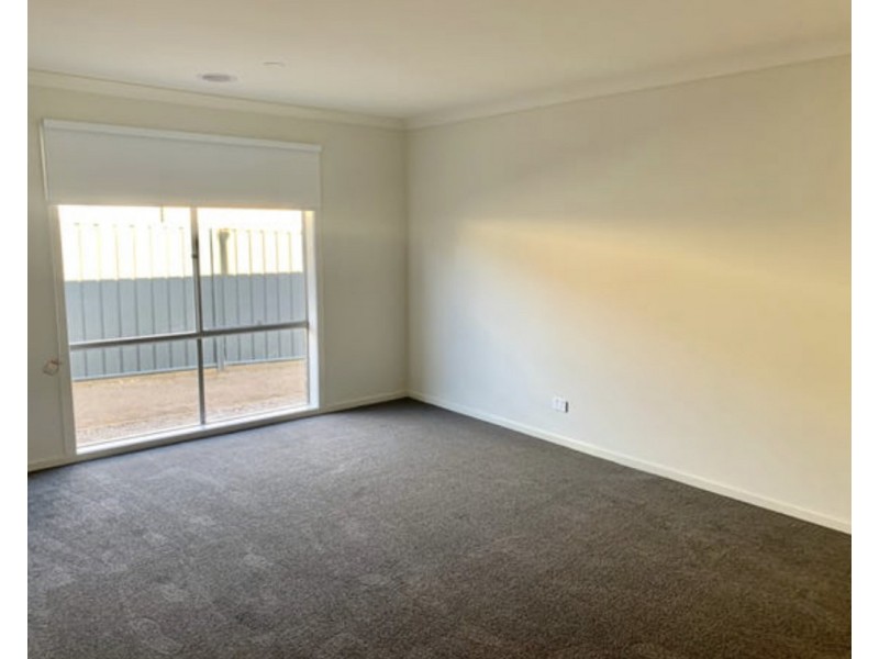 52 Coomoora Circuit, Strathfieldsaye VIC 3551