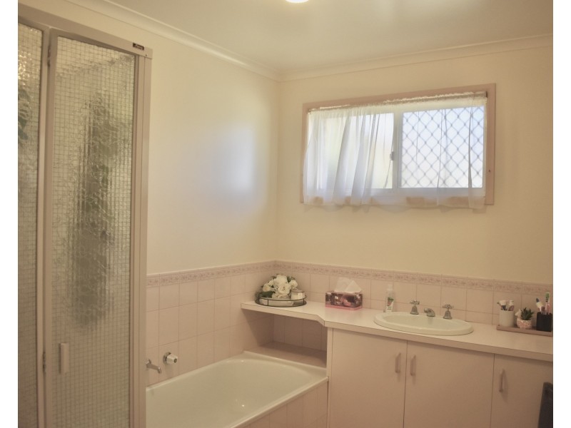 2 David Court, Kennington VIC 3550