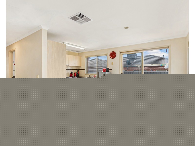 2/27 Little Breen Street, Quarry Hill VIC 3550