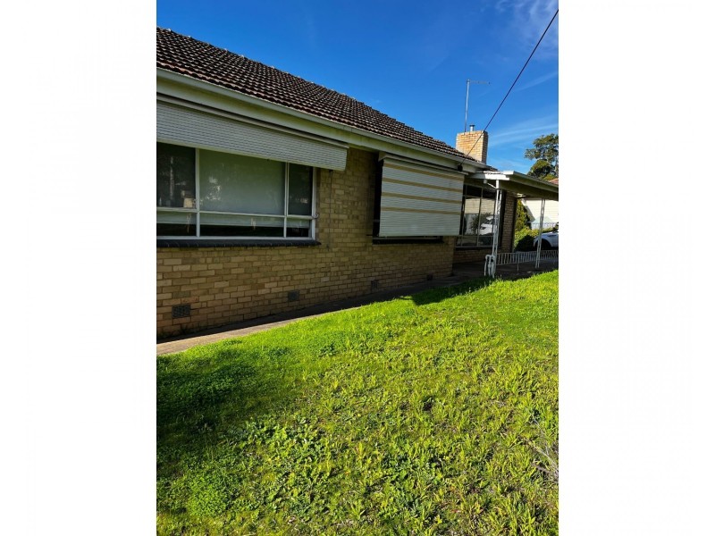 4 Lazarus Street, West Bendigo VIC 3550