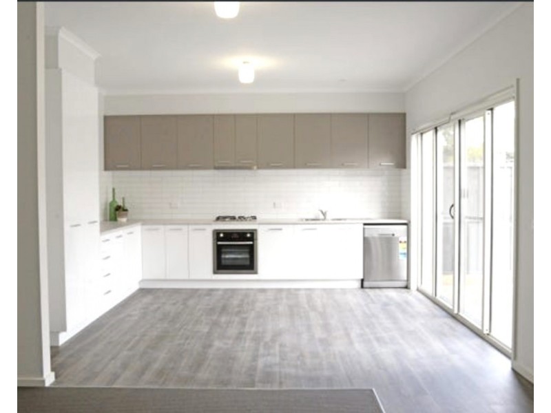 3/19 Olympic Parade, Kangaroo Flat VIC 3555