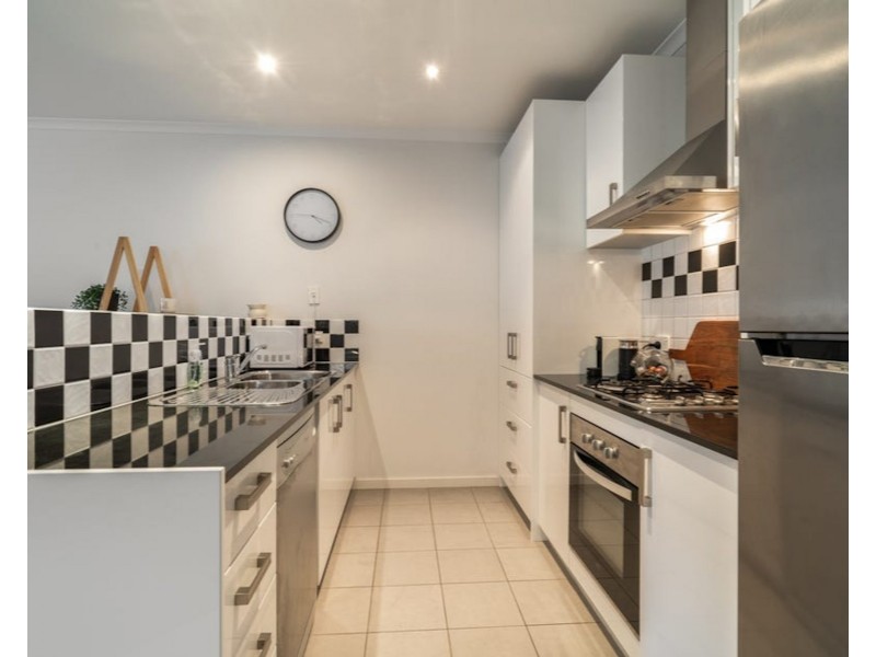 5/4 Delbridge Street, Golden Square VIC 3555