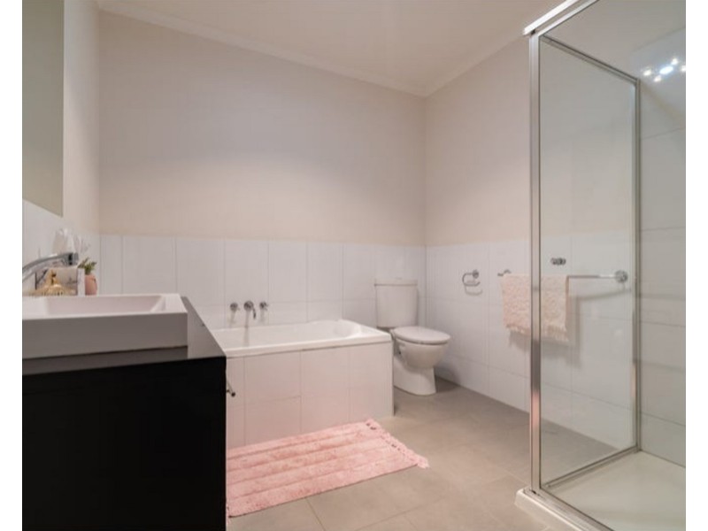 5/4 Delbridge Street, Golden Square VIC 3555
