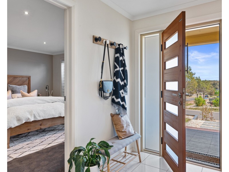 37 Highland Way, Maiden Gully VIC 3551