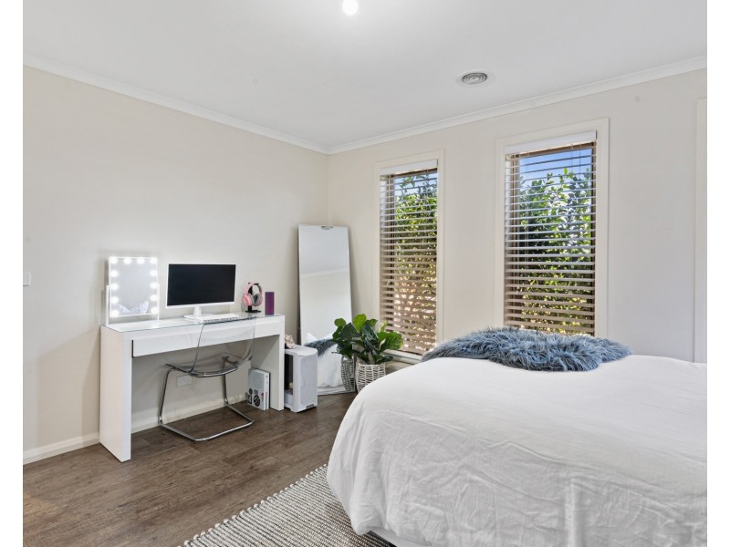 37 Highland Way, Maiden Gully VIC 3551