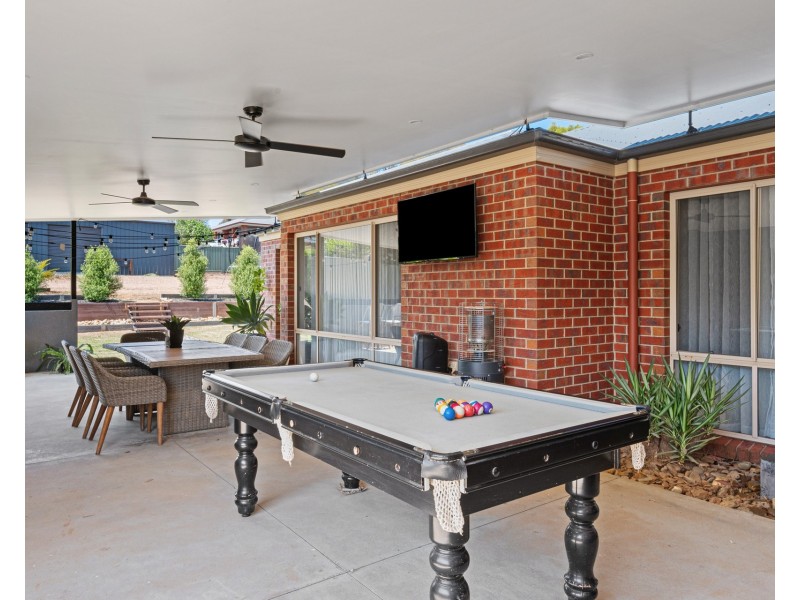 37 Highland Way, Maiden Gully VIC 3551