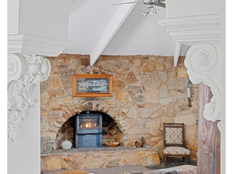 6 Tennyson Street, Quarry Hill VIC 3550