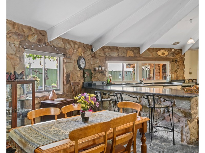 6 Tennyson Street, Quarry Hill VIC 3550