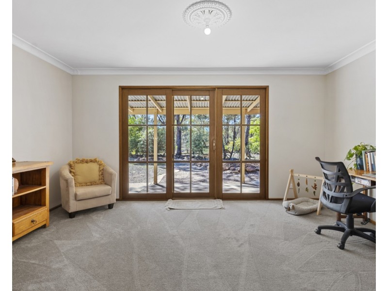 77 Krausgrill Road, Maiden Gully VIC 3551