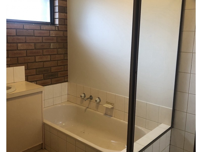 1/225 St Aidans Road, Strathdale VIC 3550