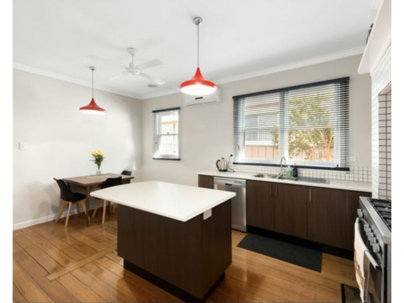 4 Koomba Street, White Hills VIC 3550