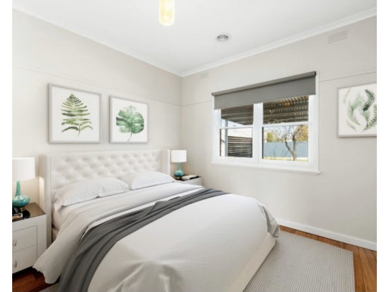 4 Koomba Street, White Hills VIC 3550