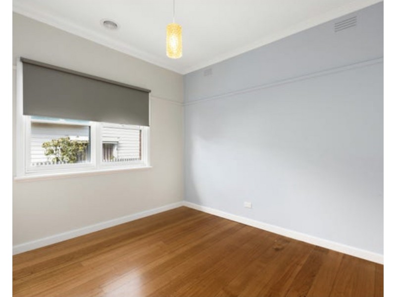 4 Koomba Street, White Hills VIC 3550