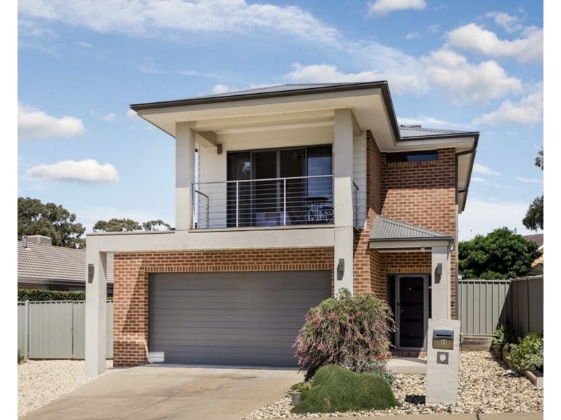 83 Norelle Crescent, Golden Square VIC 3555
