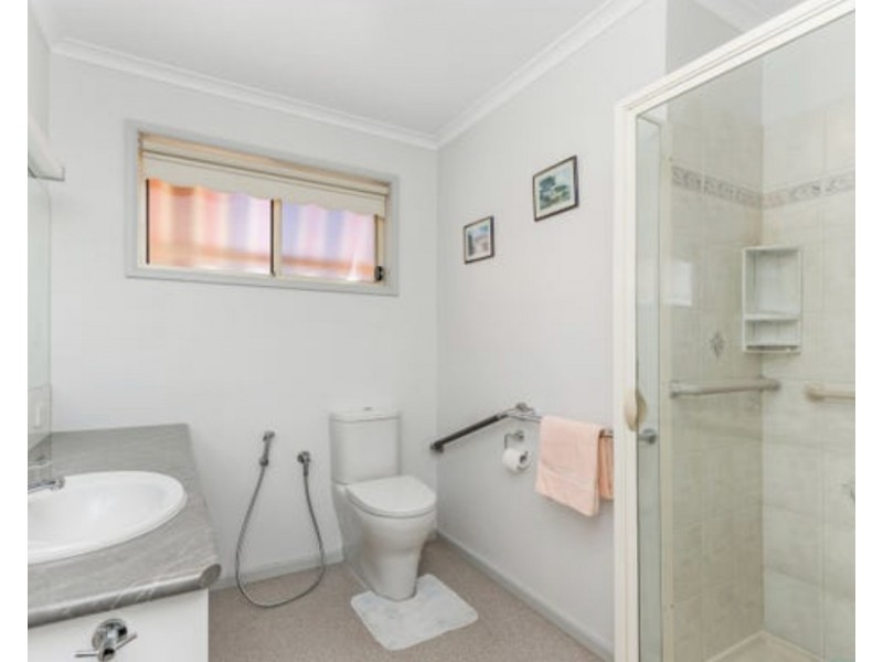 70  Wade Street, Golden Square VIC 3555