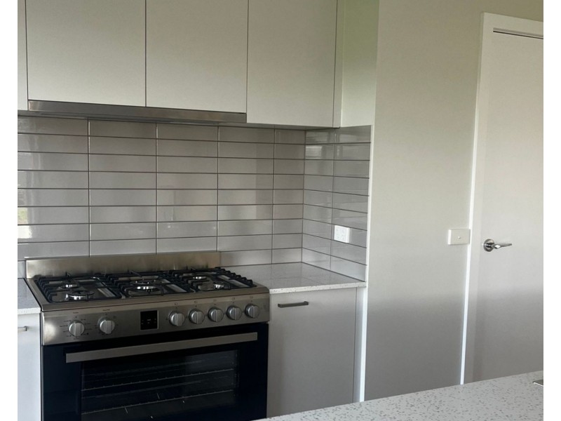 5  Magnolia Court, Epsom VIC 3551