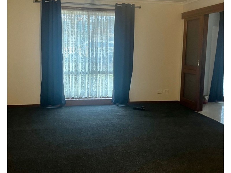 142 Olympic Parade, Kangaroo Flat VIC 3555