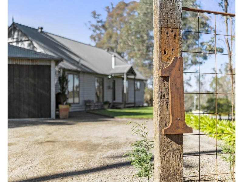 1 Bendigo-Maldon Road, Lockwood South VIC 3551