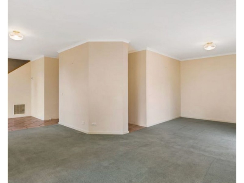 61 Ellis Street, Flora Hill VIC 3550