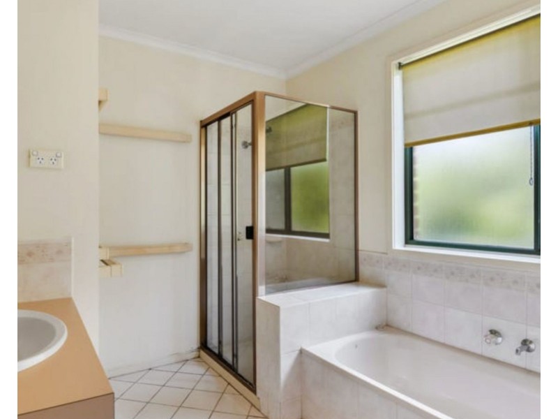 61 Ellis Street, Flora Hill VIC 3550