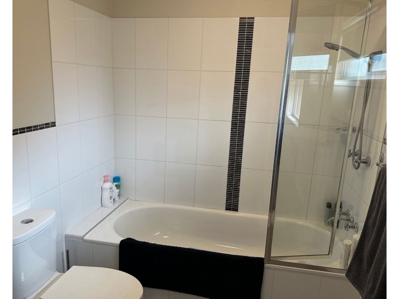 15 Imperial Court, California Gully VIC 3556