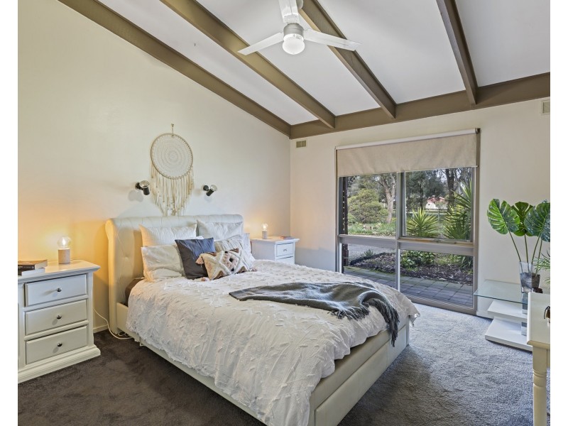 6 Shirley Court, Huntly VIC 3551