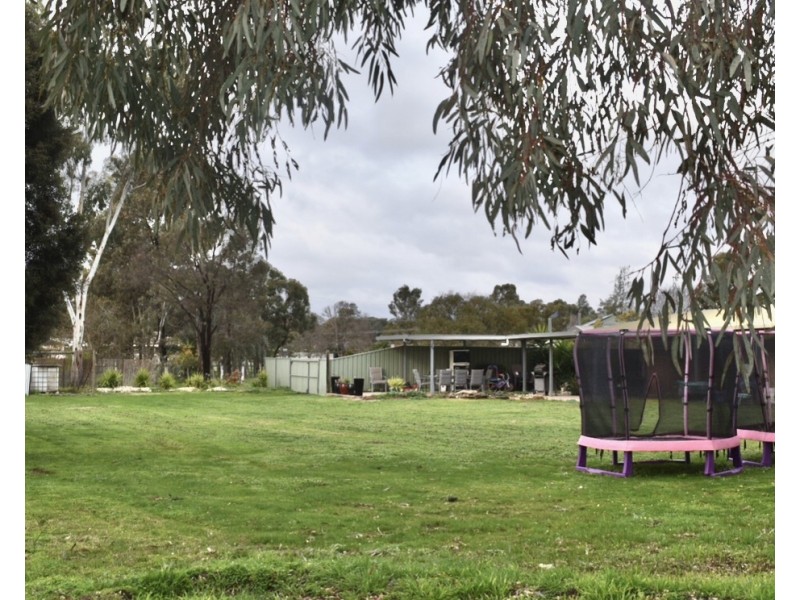 6 Shirley Court, Huntly VIC 3551